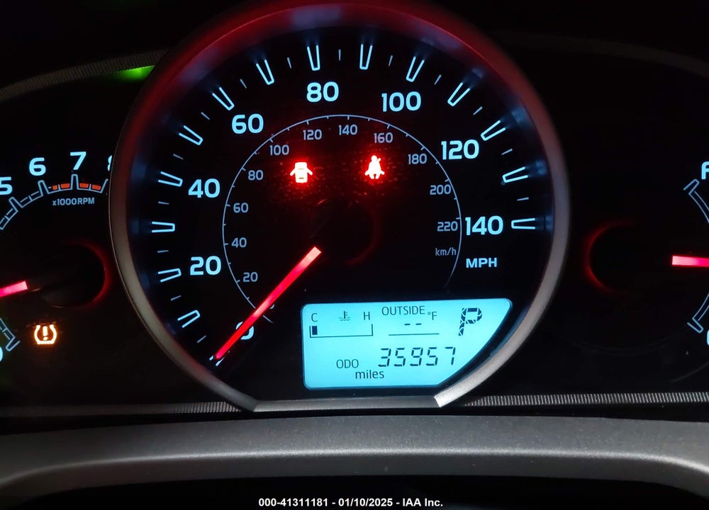 2015 TOYOTA RAV4 XLE VIN: 2T3RFREV1FW253279