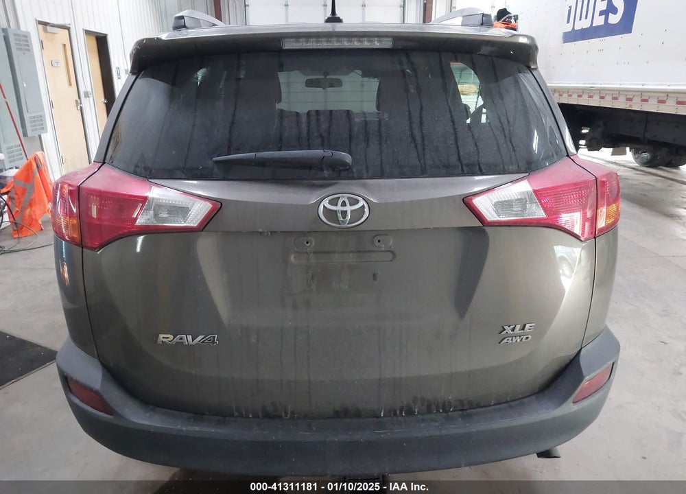 2015 TOYOTA RAV4 XLE VIN: 2T3RFREV1FW253279