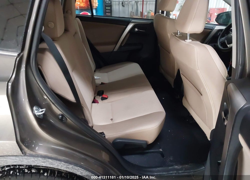 2015 TOYOTA RAV4 XLE VIN: 2T3RFREV1FW253279