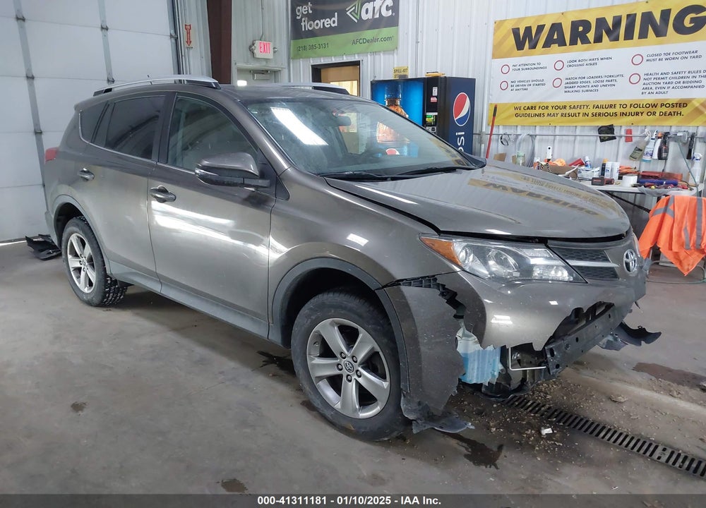 2015 TOYOTA RAV4 XLE VIN: 2T3RFREV1FW253279