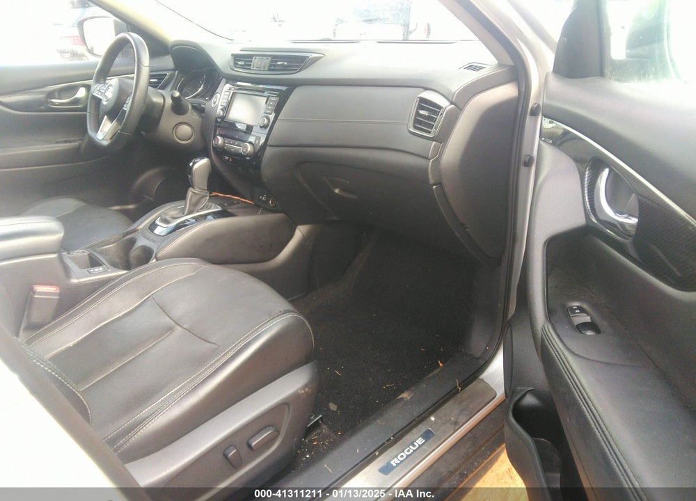 2019 NISSAN ROGUE VIN: 5N1AT2MV9KC727230