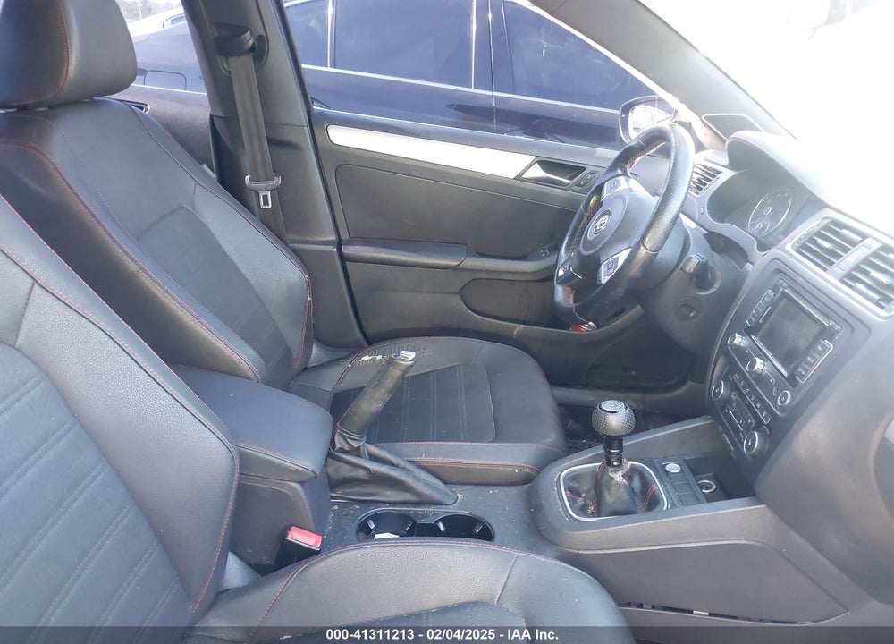 2012 VOLKSWAGEN GLI VIN: 3VW5A7AJ5CM421052