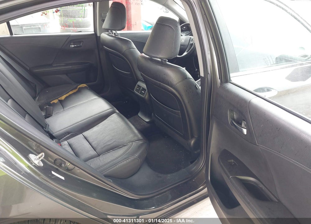 2013 HONDA ACCORD VIN: 1HGCR2F86DA033145
