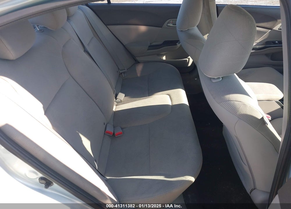 2012 HONDA CIVIC SDN LX VIN: 2HGFB2F58CH555881