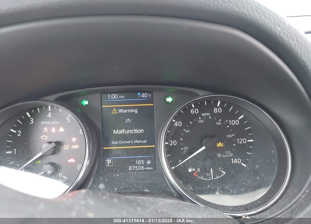 2018 NISSAN ROGUE S VIN: 5N1AT2MV9JC817220