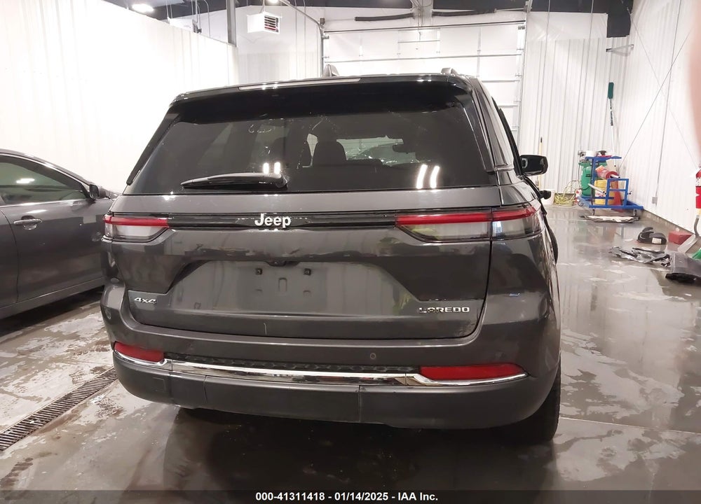 2023 JEEP GRAND CHEROKEE LAREDO 4X4 VIN: 1C4RJHAG9P8890136