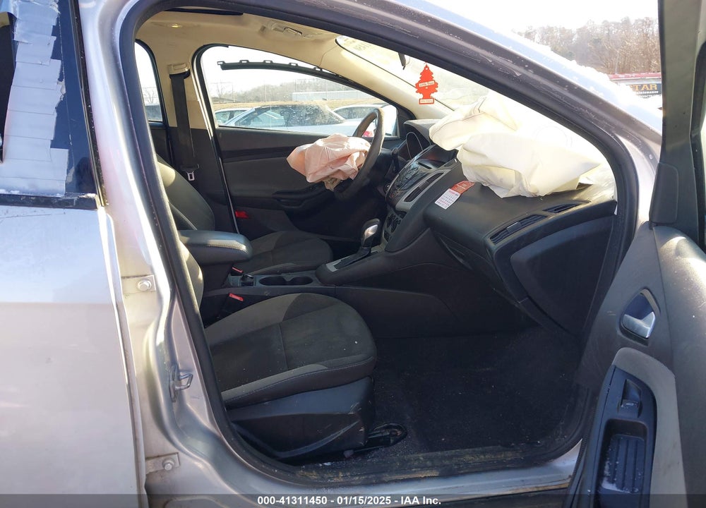 2014 FORD FOCUS VIN: 1FADP3F26EL121201