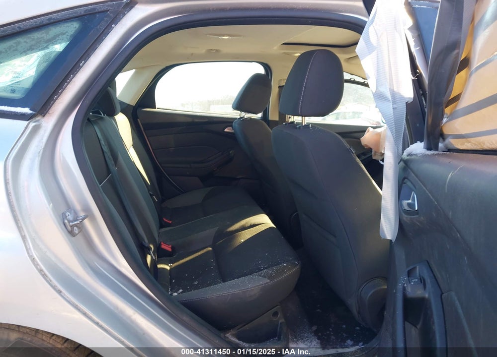 2014 FORD FOCUS VIN: 1FADP3F26EL121201