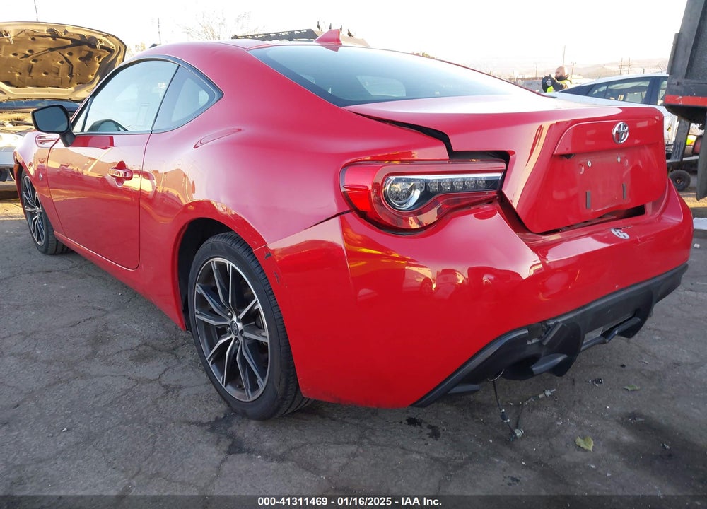 2017 TOYOTA 86 VIN: JF1ZNAA18H9706135