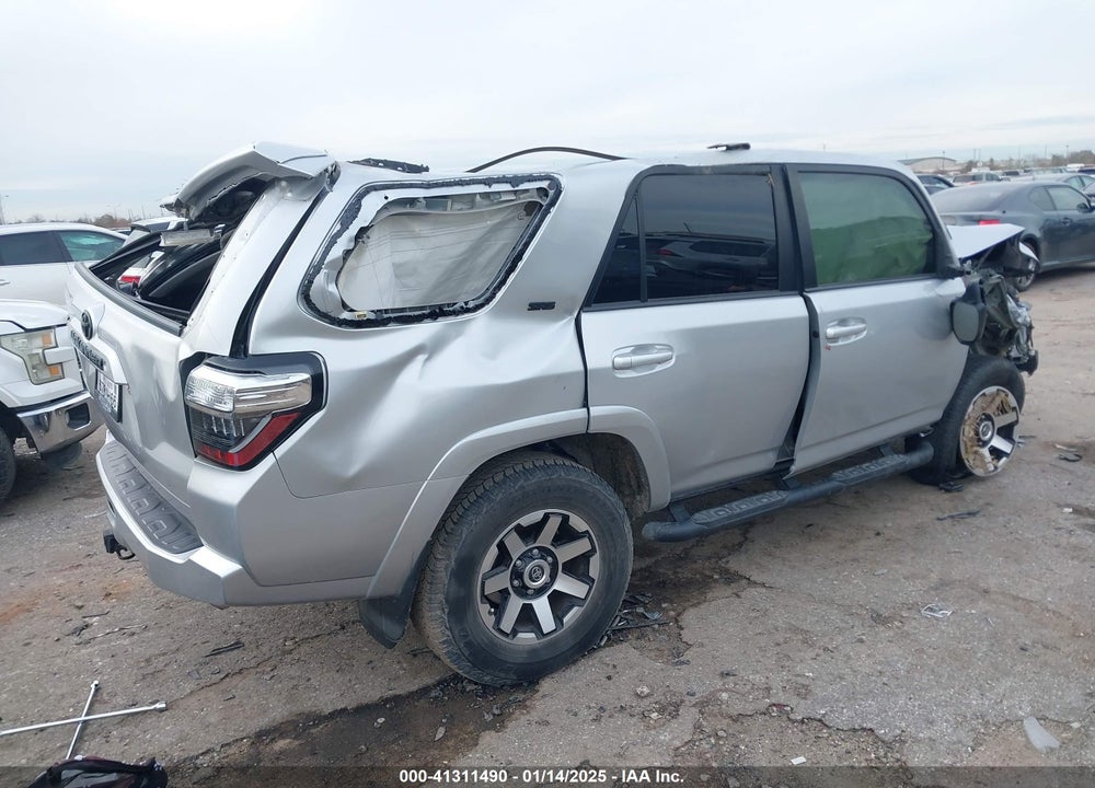 2020 TOYOTA 4RUNNER SR5 VIN: JTEBU5JR6L5803471