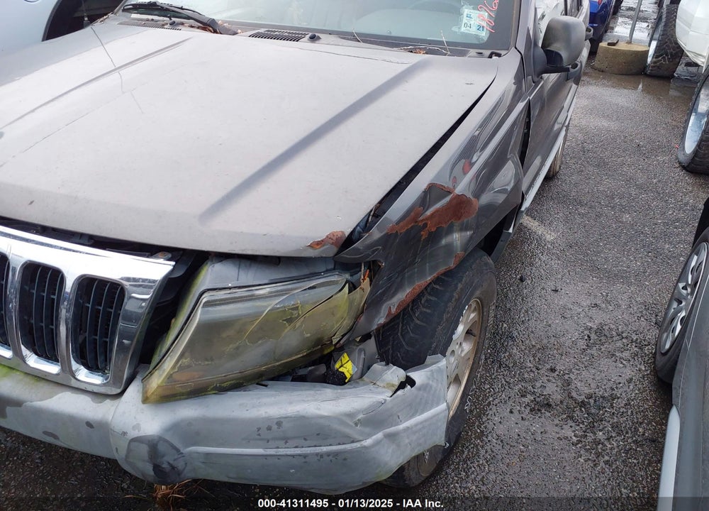2000 JEEP GRAND CHEROKEE LAREDO VIN: 1J4GW48N2YC187623