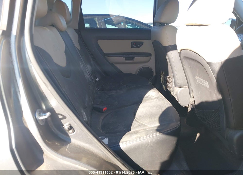 2011 KIA SOUL VIN: KNDJT2A23B7217205