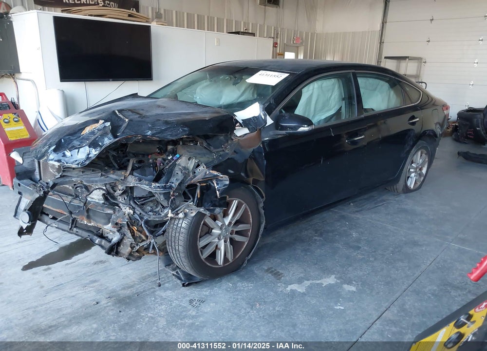 2014 TOYOTA AVALON XLE VIN: 4T1BK1EB2EU088161