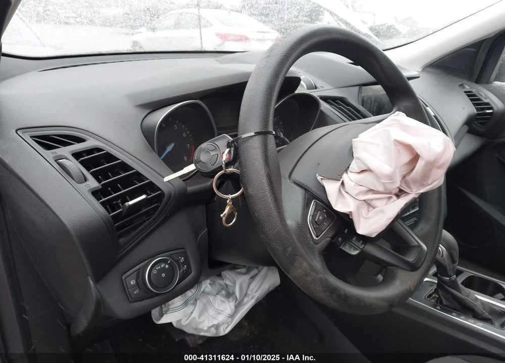 2018 FORD ESCAPE SE VIN: 1FMCU9GD7JUA90297