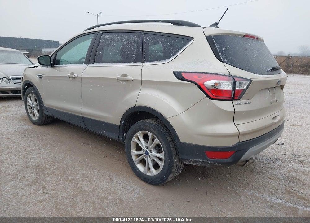 2018 FORD ESCAPE SE VIN: 1FMCU9GD7JUA90297