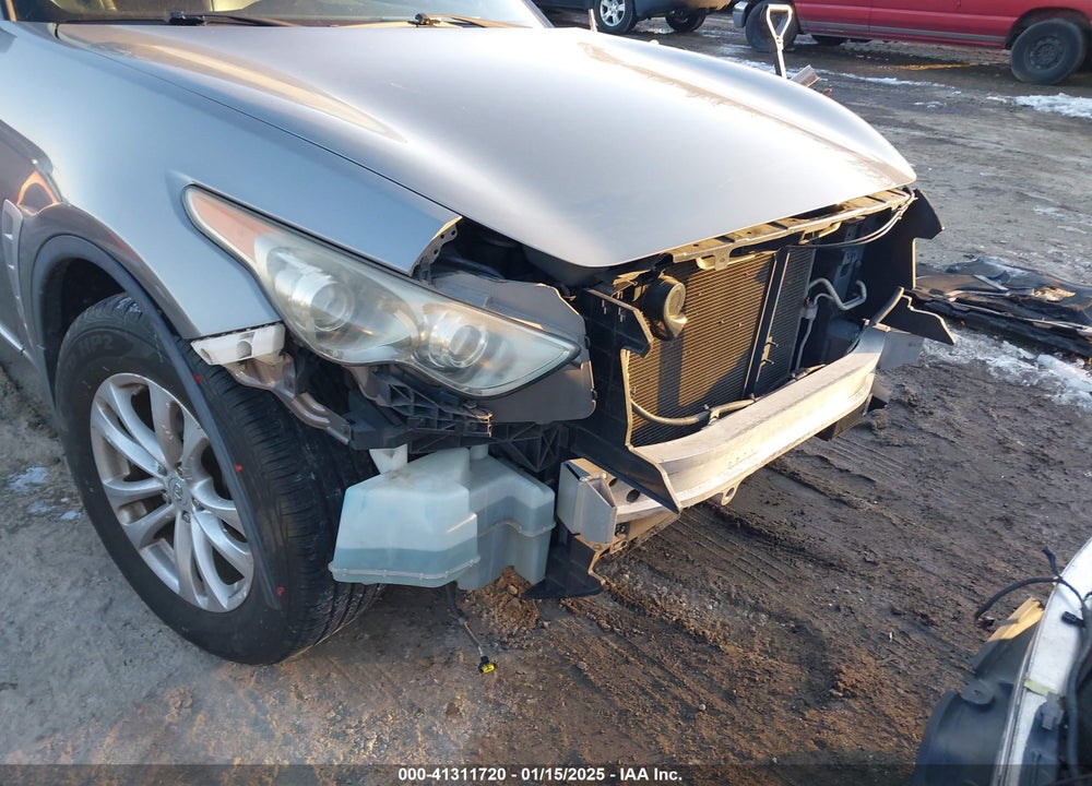 2009 INFINITI FX35 VIN: JNRAS18W69M150956