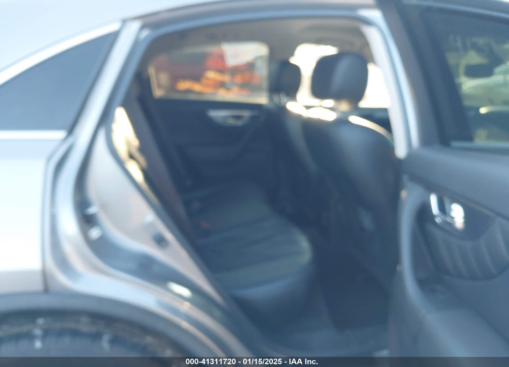 2009 INFINITI FX35 VIN: JNRAS18W69M150956