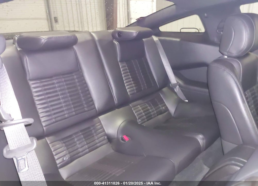 2013 FORD GT VIN: 1ZVBP8JZ5D5261646