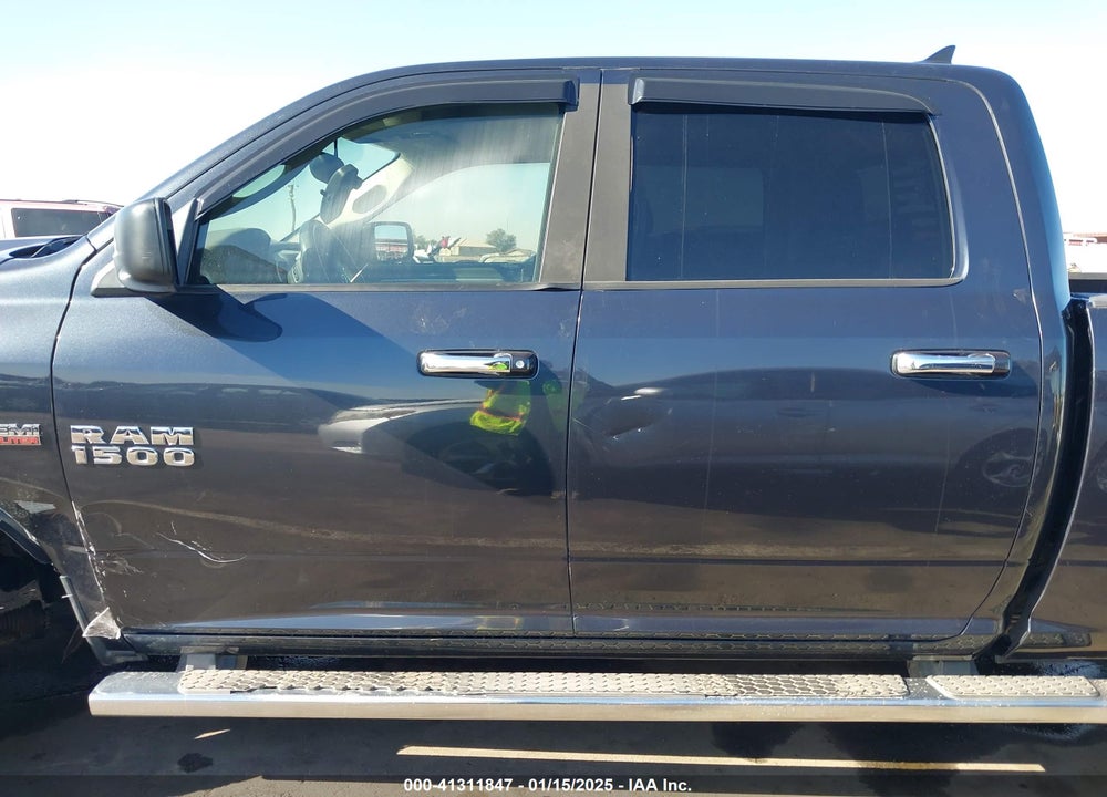 2013 RAM 1500 VIN: 1C6RR7LT7DS677432