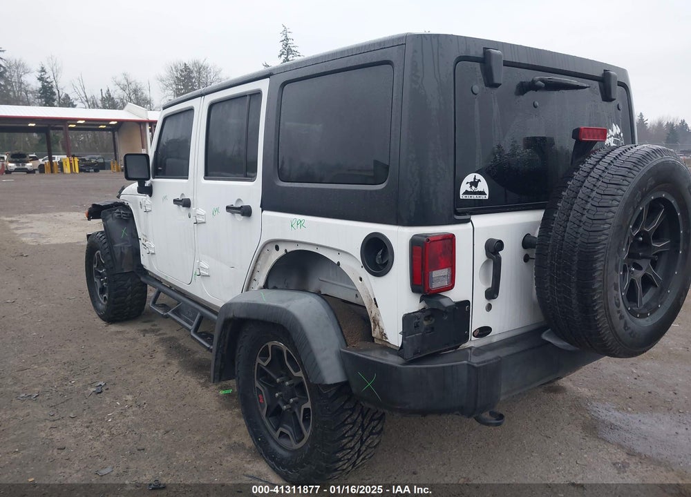 2015 JEEP WRANGLER UNLIMITED SPORT VIN: 1C4BJWDG5FL759394