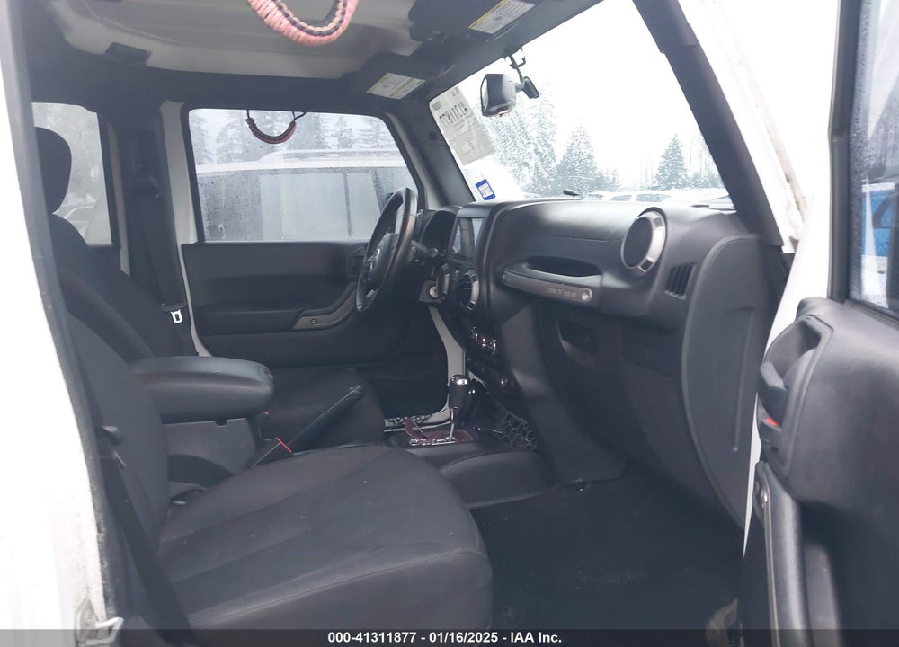 2015 JEEP WRANGLER UNLIMITED SPORT VIN: 1C4BJWDG5FL759394