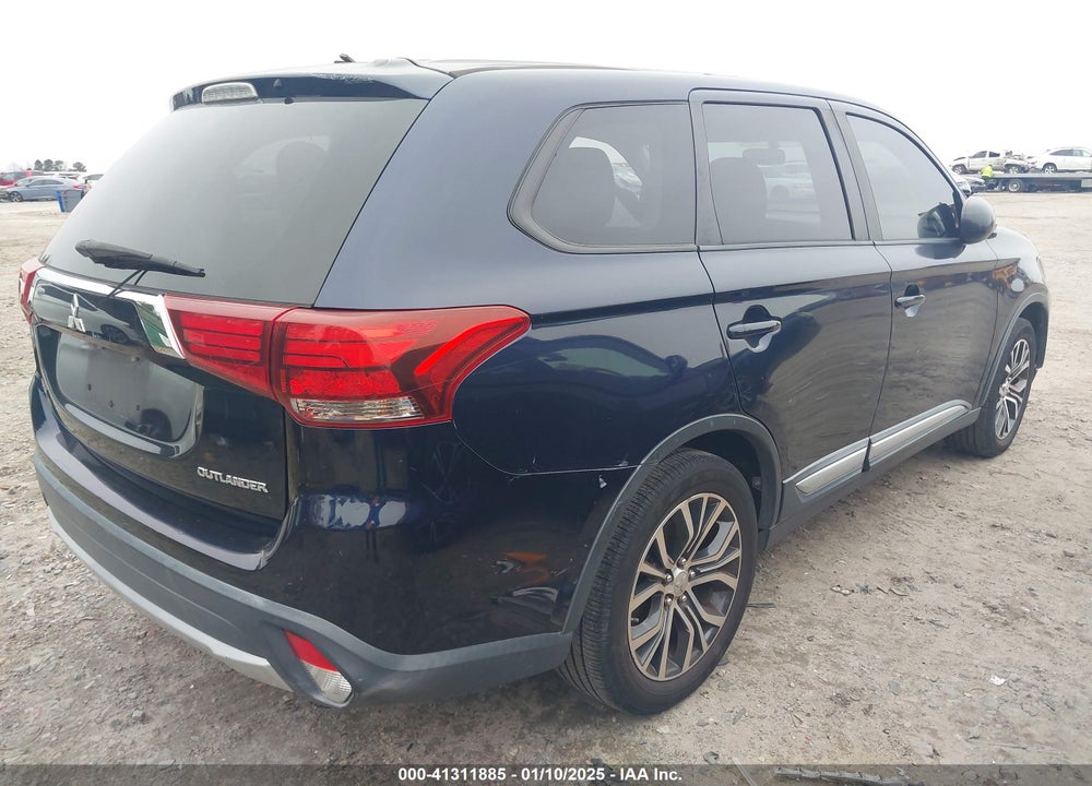 2016 MITSUBISHI OUTLANDER ES VIN: JA4AD2A33GZ030607
