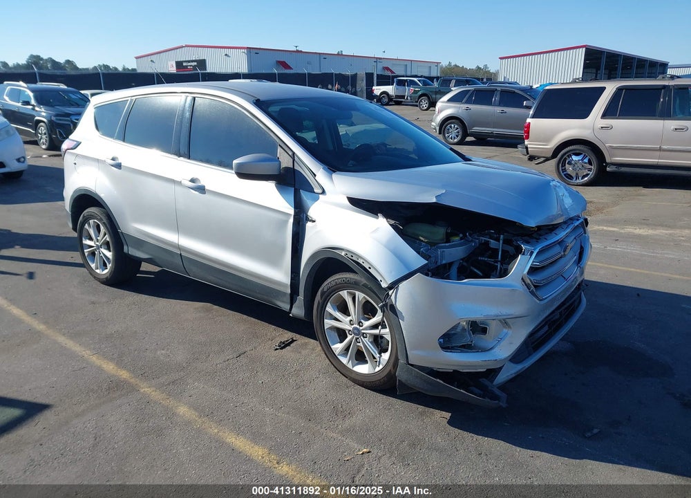 2017 FORD ESCAPE SE VIN: 1FMCU0GD8HUE37870