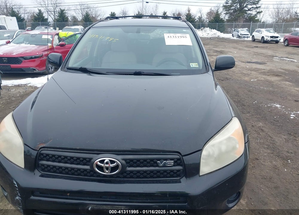 2008 TOYOTA RAV4 BASE V6 VIN: JTMBK35V385053914