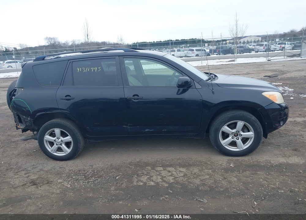 2008 TOYOTA RAV4 BASE V6 VIN: JTMBK35V385053914