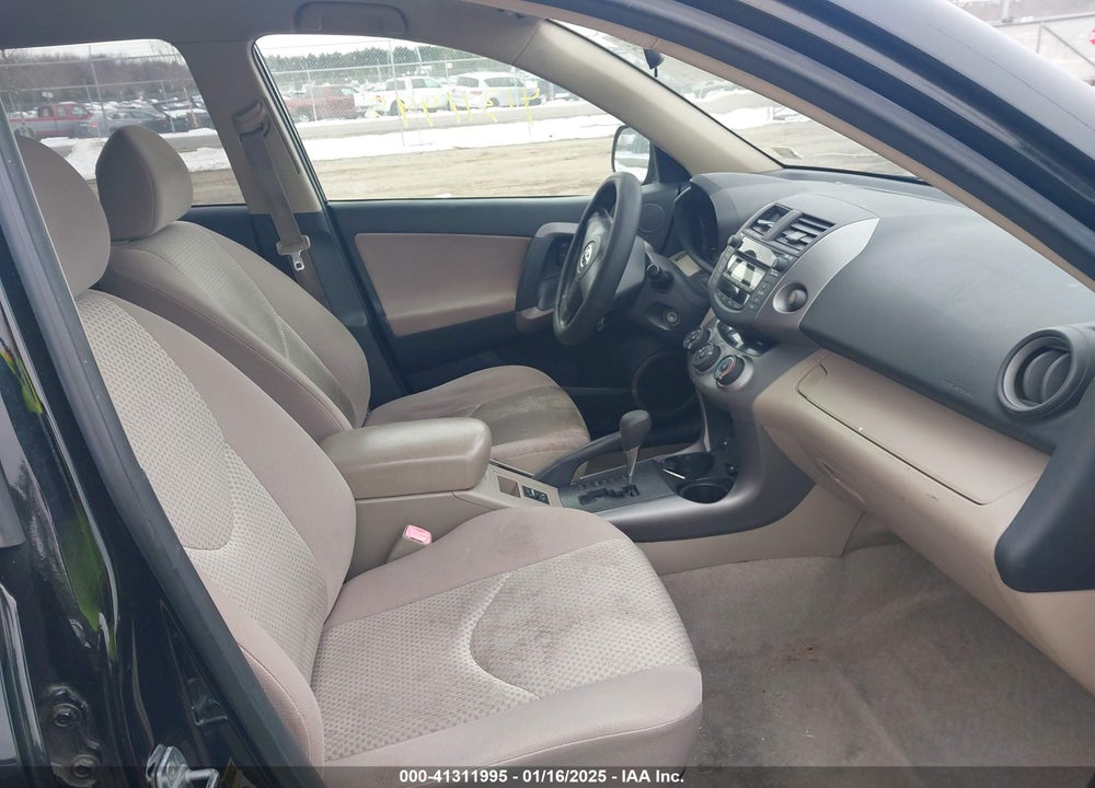 2008 TOYOTA RAV4 BASE V6 VIN: JTMBK35V385053914