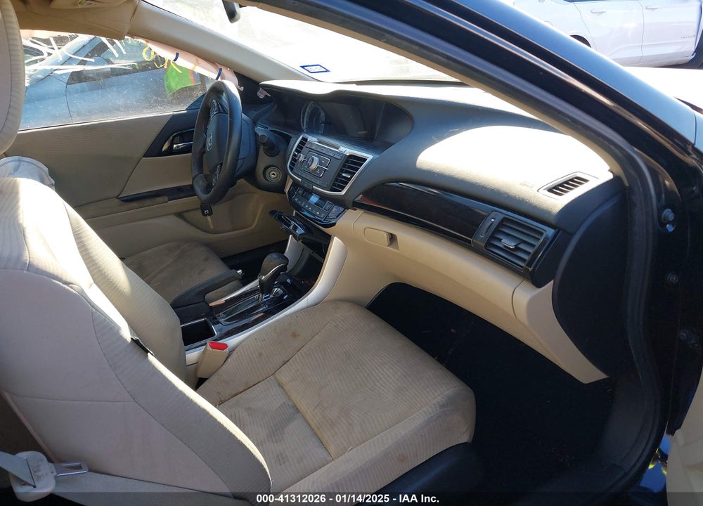 2017 HONDA ACCORD VIN: 1HGCR2F34HA061942
