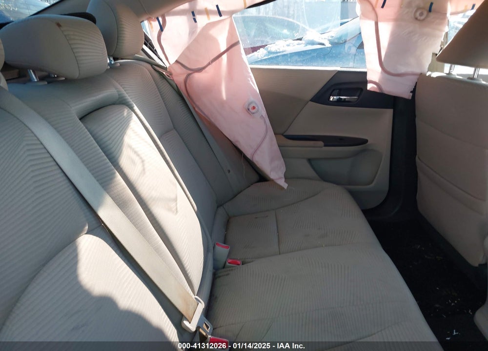 2017 HONDA ACCORD VIN: 1HGCR2F34HA061942