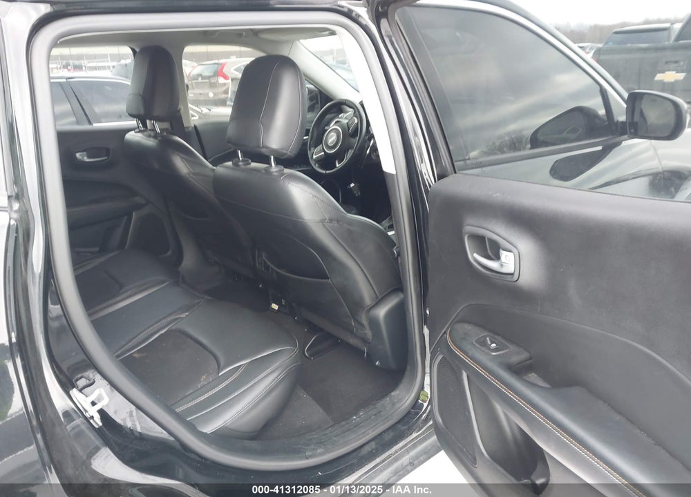 2018 JEEP COMPASS LATITUDE FWD VIN: 3C4NJCBB0JT293129
