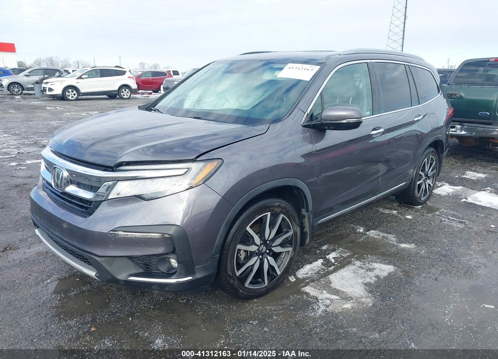 2019 HONDA PILOT TOURING VIN: 5FNYF5H63KB037040
