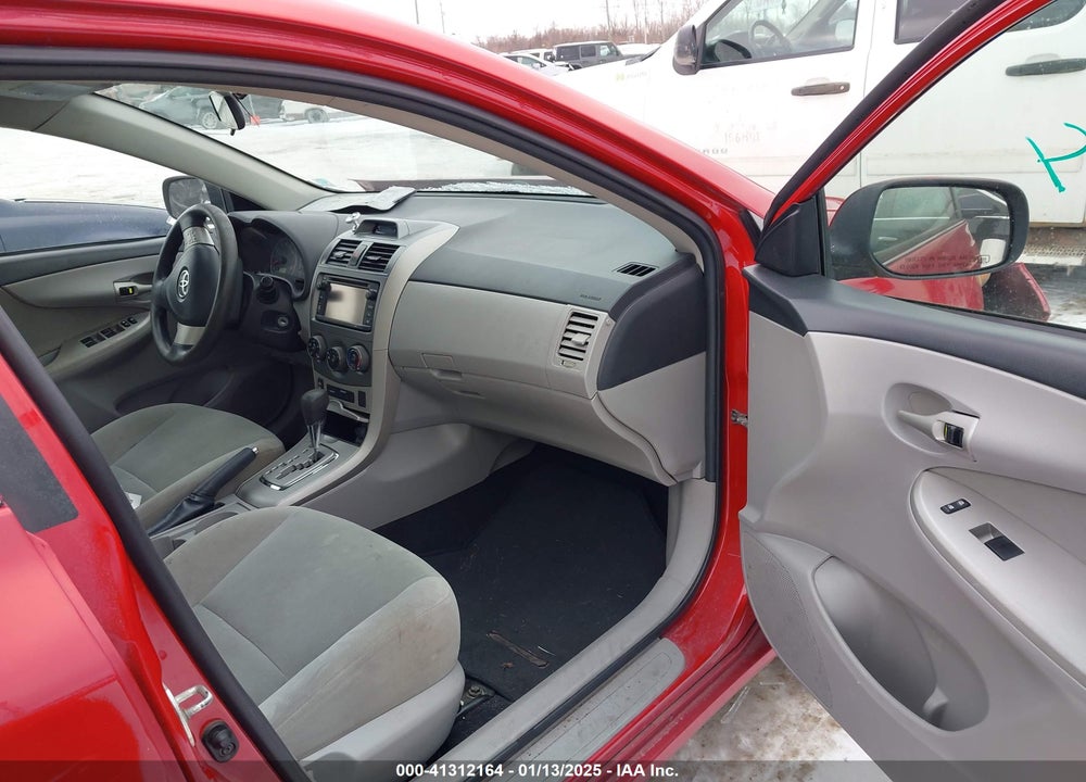 2013 TOYOTA COROLLA LE VIN: 2T1BU4EE1DC084284
