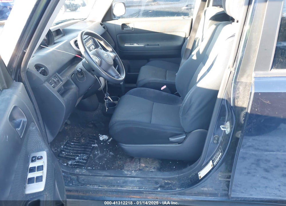 2006 SCION XB VIN: JTLKT324664122496