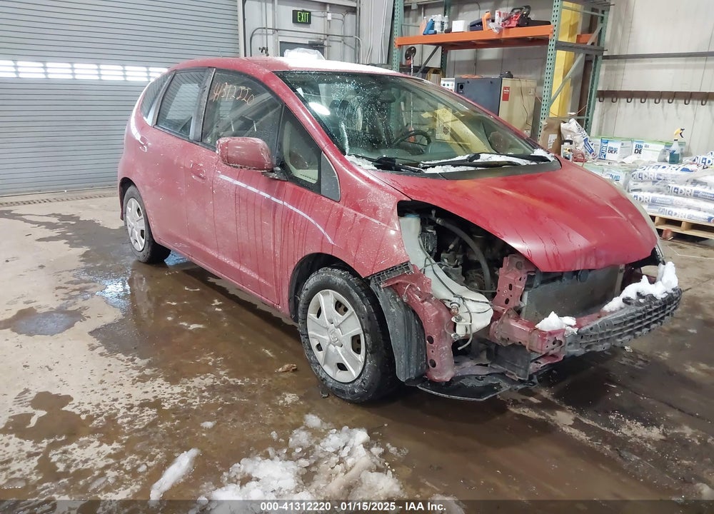 2013 HONDA FIT VIN: JHMGE8H34DC073517