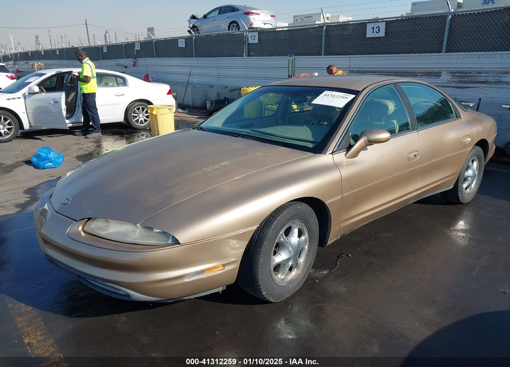 1999 OLDSMOBILE AURORA VIN: 1G3GR62C5X4110561