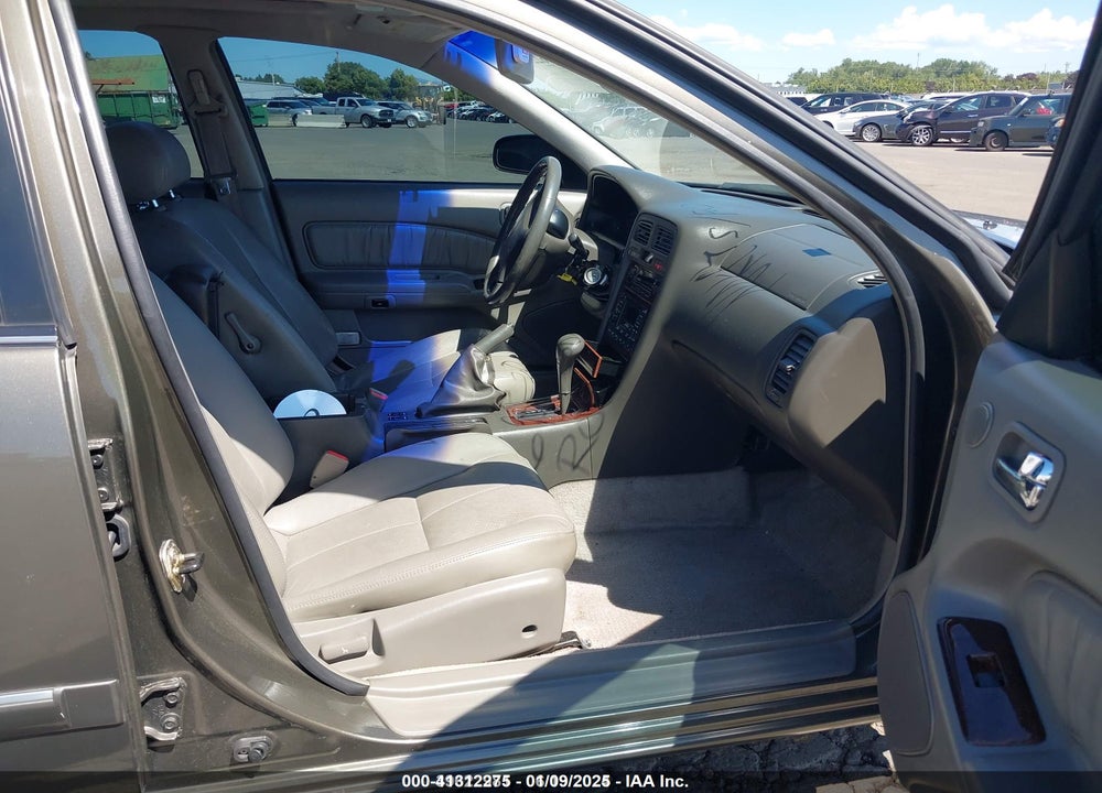1998 INFINITI I30 STANDARD/TOURING VIN: JNKCA21A2WT617242