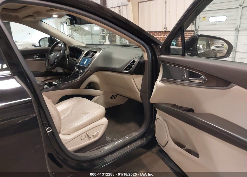 2016 LINCOLN MKX RESERVE VIN: 2LMTJ8LP6GBL82786