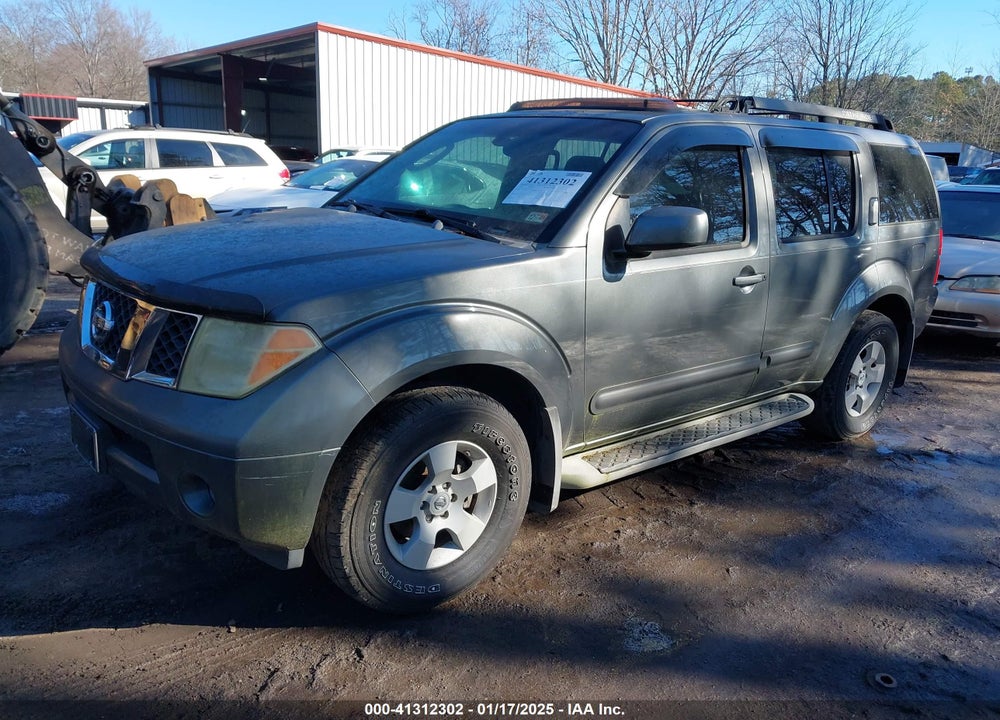 2005 NISSAN PATHFINDER SE VIN: 5N1AR18U75C746227