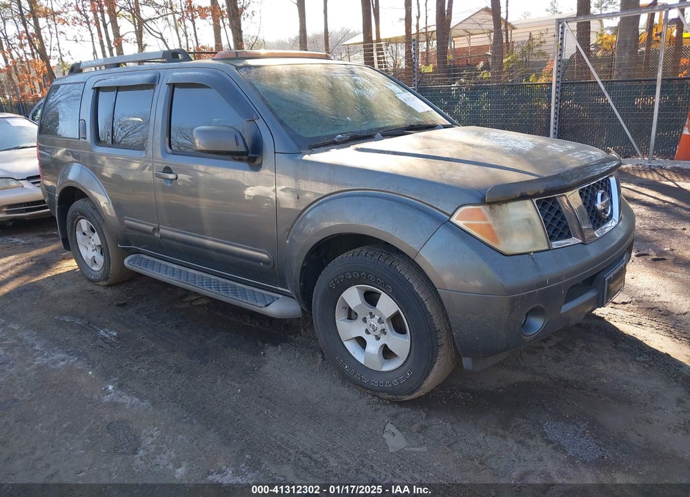 2005 NISSAN PATHFINDER SE VIN: 5N1AR18U75C746227