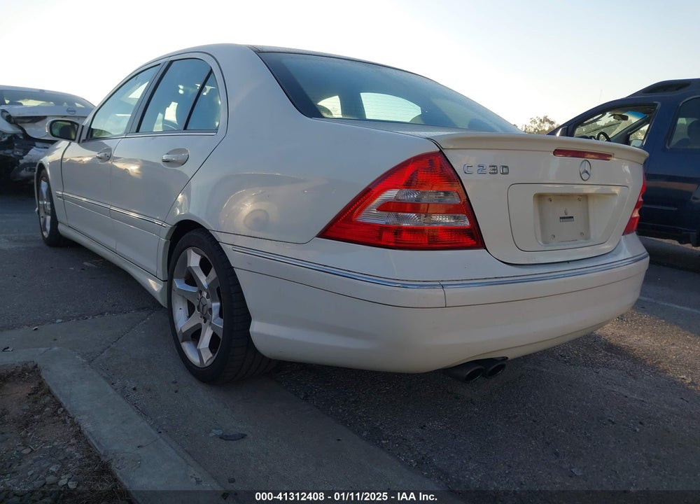 2007 MERCEDES-BENZ C VIN: WDBRF52H87F892090