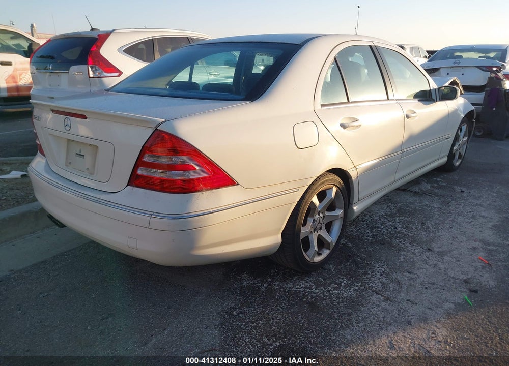2007 MERCEDES-BENZ C VIN: WDBRF52H87F892090