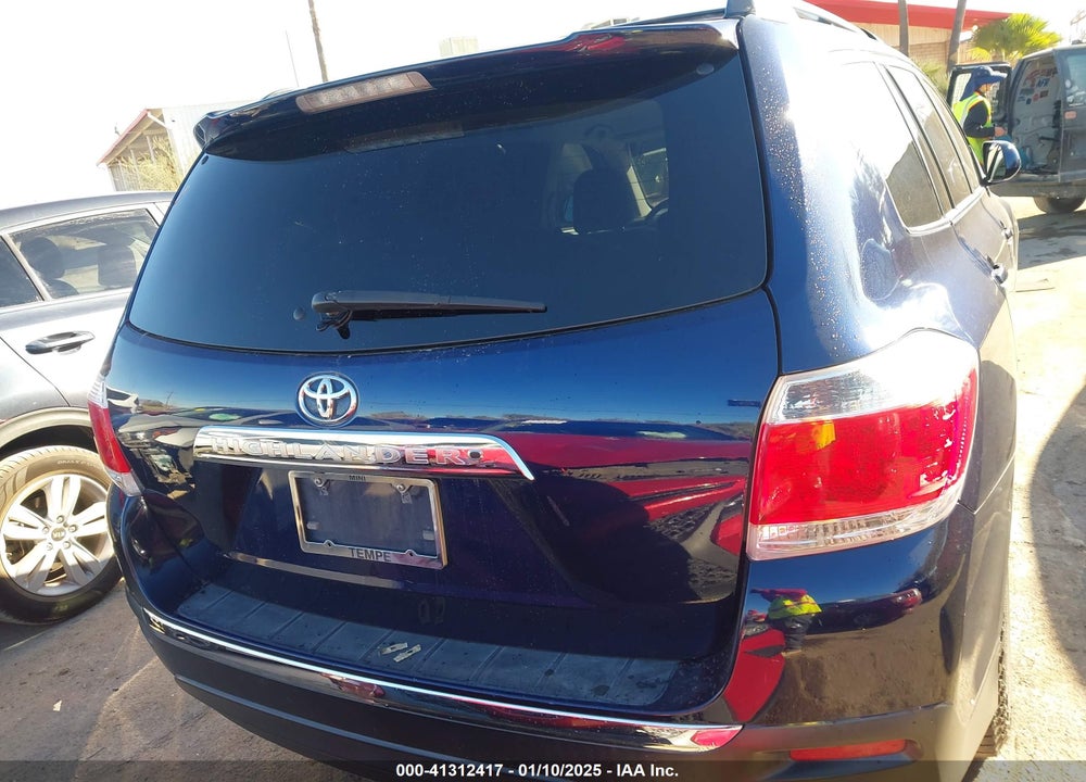 2013 TOYOTA HIGHLANDER BASE PLUS V6 VIN: 5TDZK3EH9DS109237