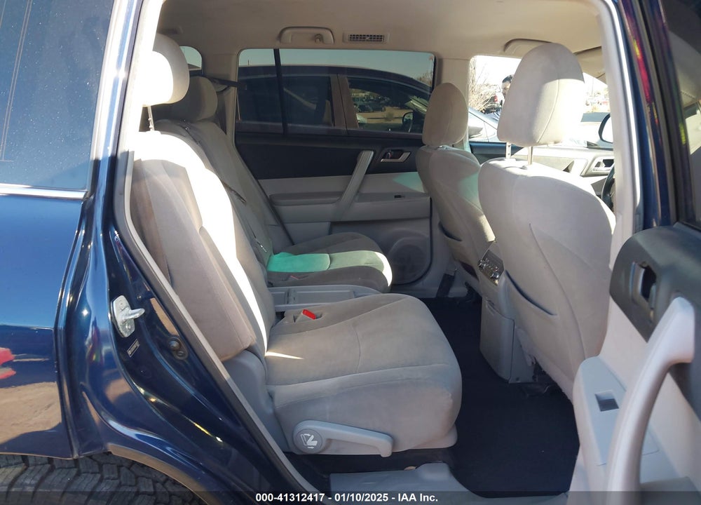 2013 TOYOTA HIGHLANDER BASE PLUS V6 VIN: 5TDZK3EH9DS109237