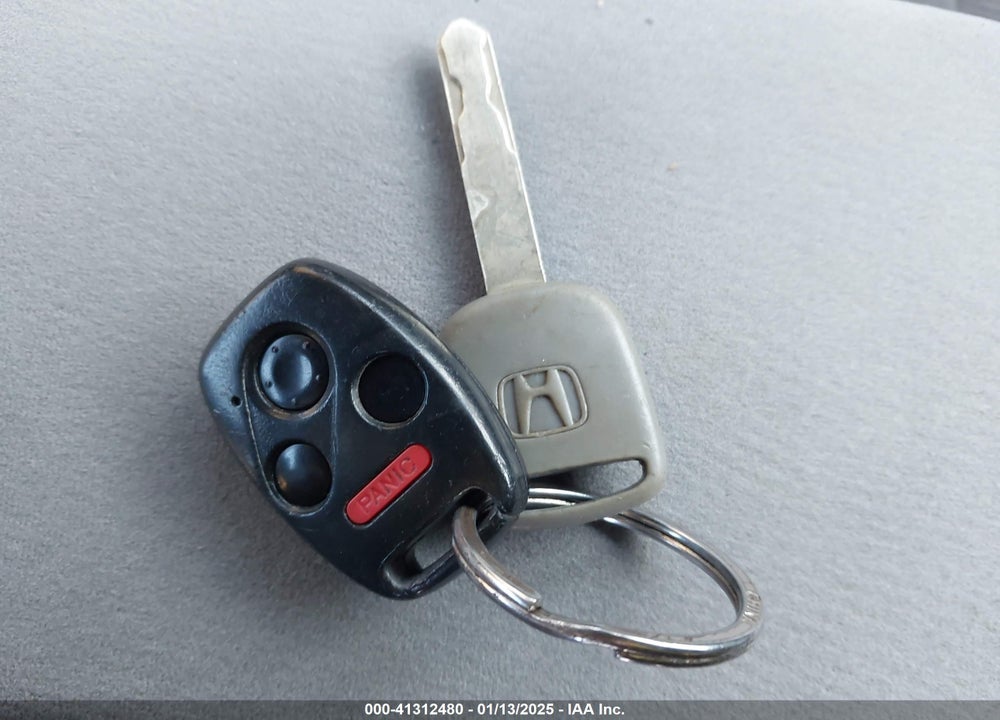 2008 HONDA CIVIC VIN: 1HGFA16818L034177