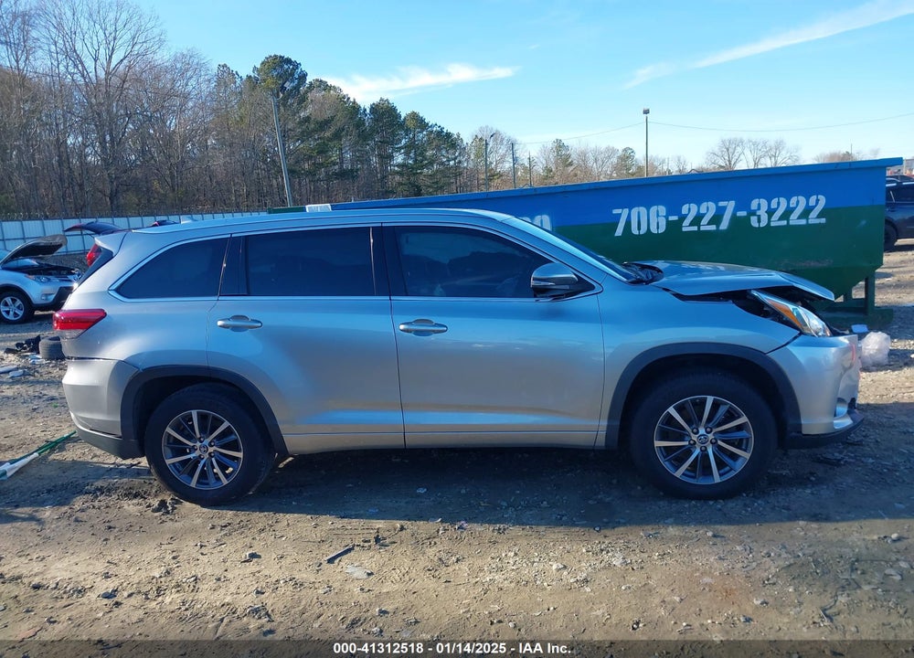 2017 TOYOTA HIGHLANDER XLE VIN: 5TDKZRFH6HS525492