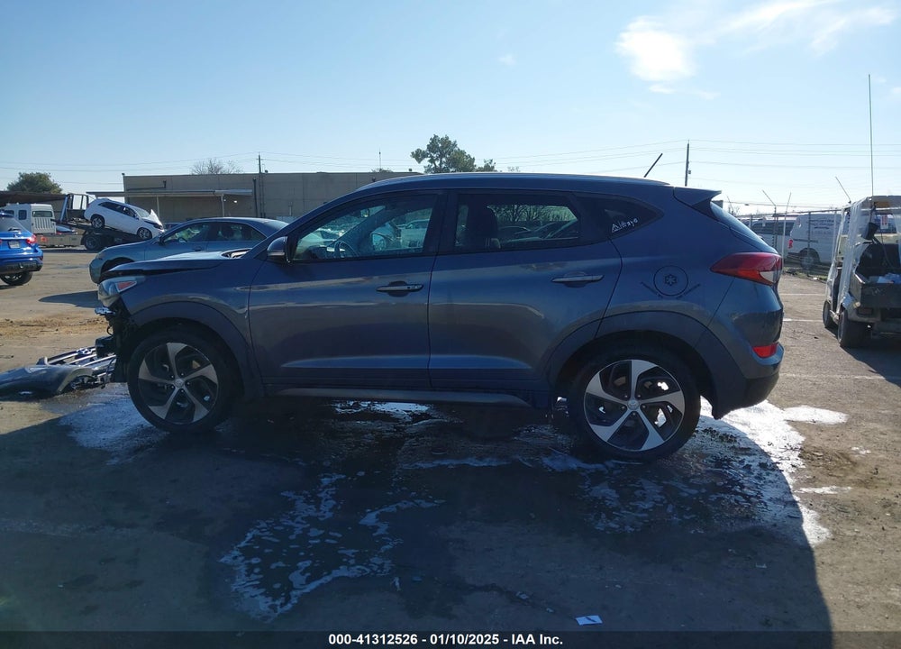 2016 HYUNDAI TUCSON SPORT VIN: KM8J33A22GU231834