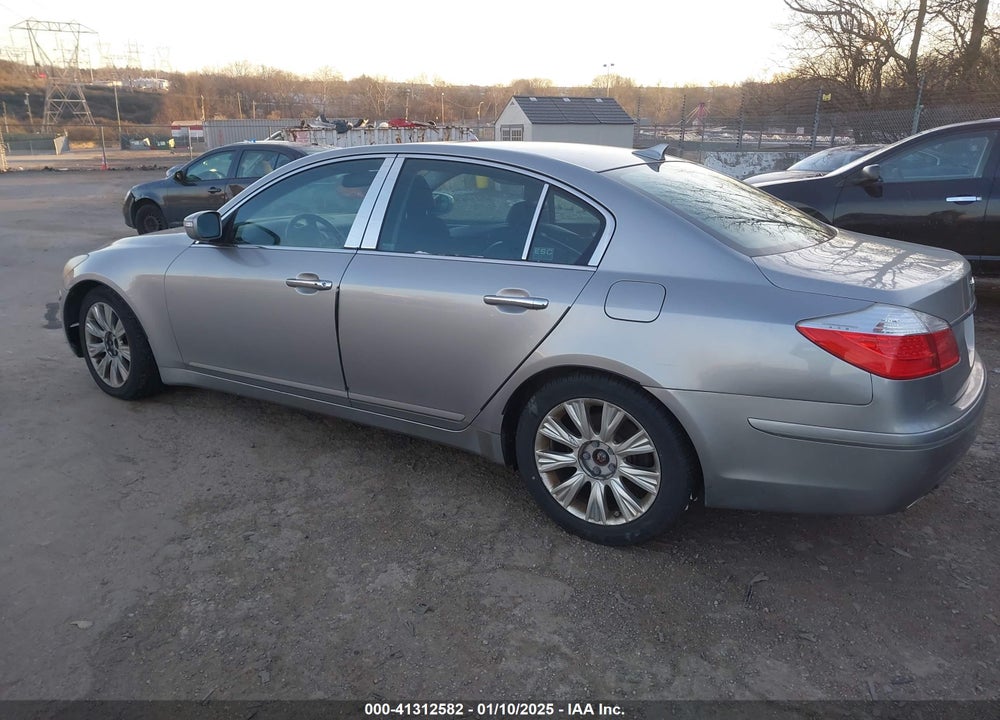 2009 HYUNDAI GENESIS 3.8 VIN: KMHGC46E09U046896